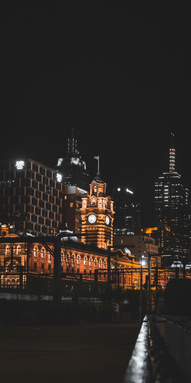Melbourne's Flinders Street Station at night